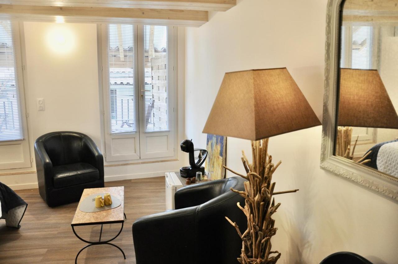 Les Chambres Tropeziennes Sanary-sur-Mer Exterior foto